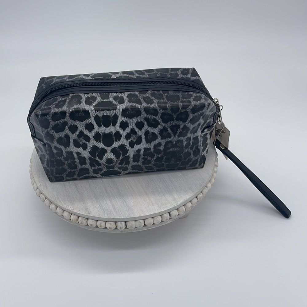 Make your MARK GRAY LEOPARD WRISTLET POUCH - Picture 4 of 6